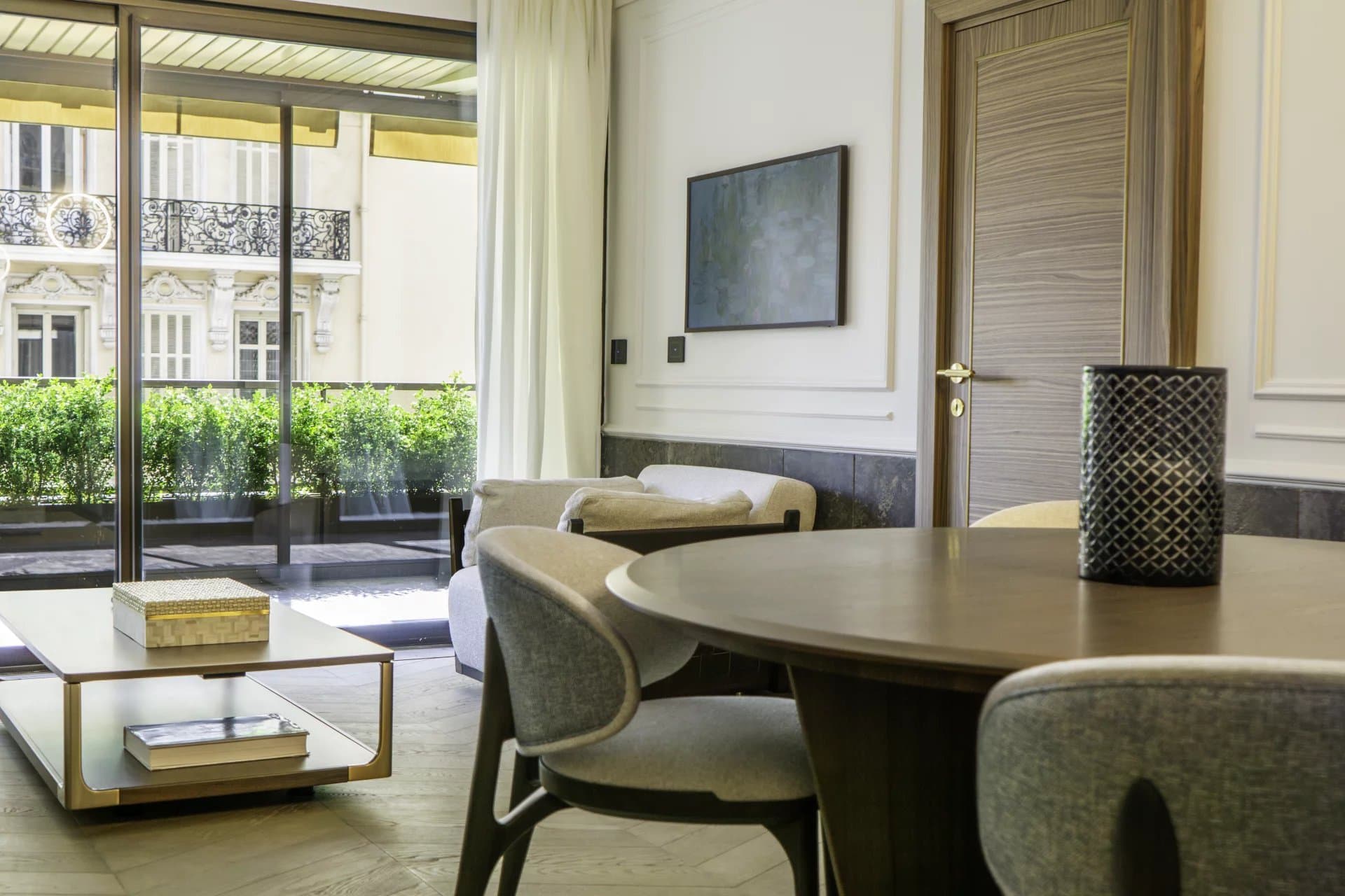 STUNNING NEW HOME IN LE MONTAIGNE — photo 4