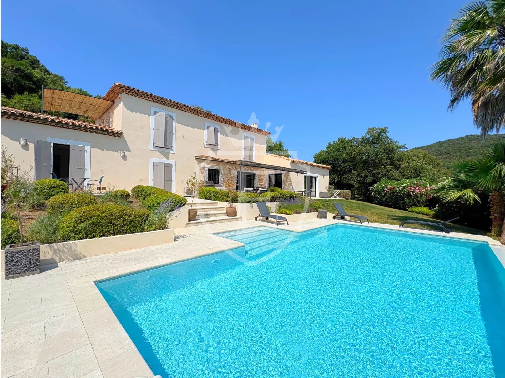 Villa de charme dans domaine privé
