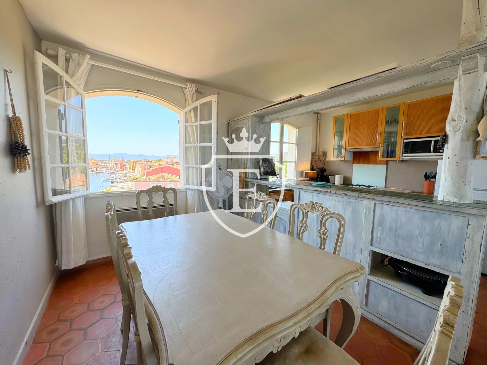 Port-Grimaud: Bel Appartement avec Vue Mer Panoramique et proche des plages — photo 3