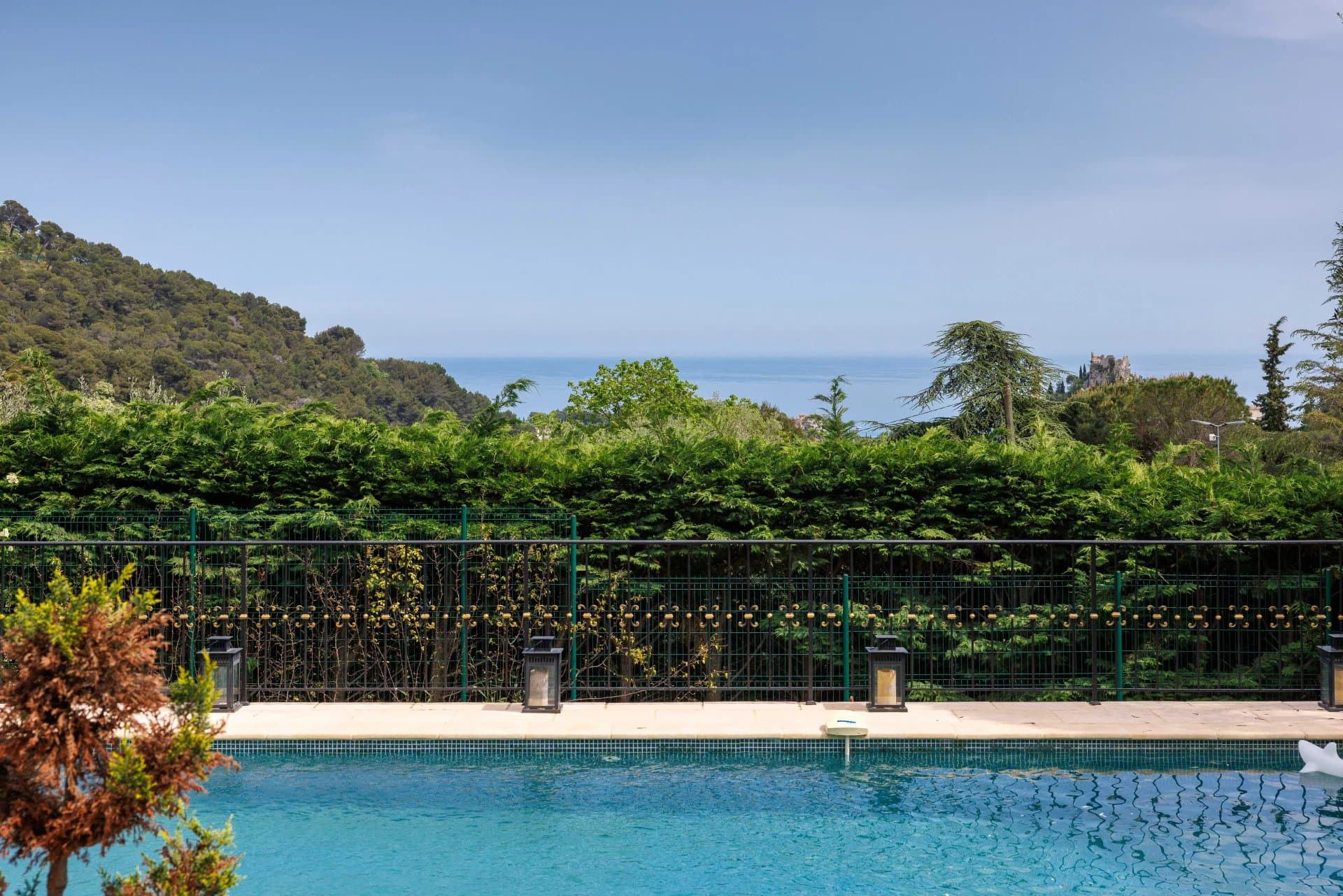 Villa rénovée avec vue mer et village à Èze — photo 4