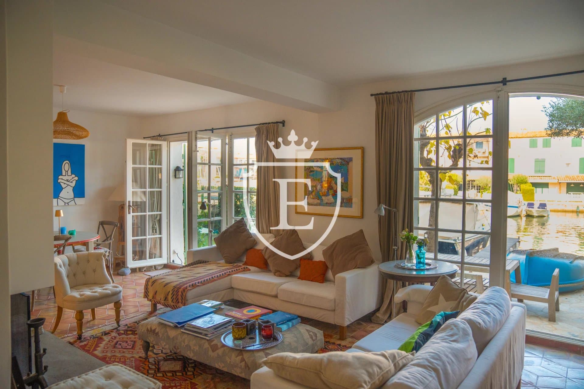 Maison d'exception à Port-Grimaud : Un cadre unique et une expérience exceptionnelle vous attendent. — photo 3