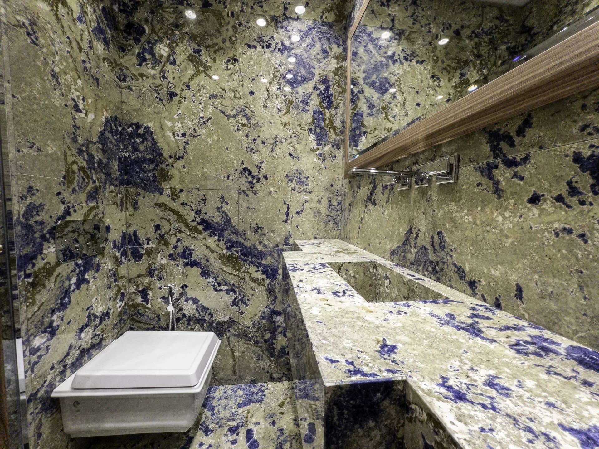 STUNNING NEW HOME IN LE MONTAIGNE — photo 16