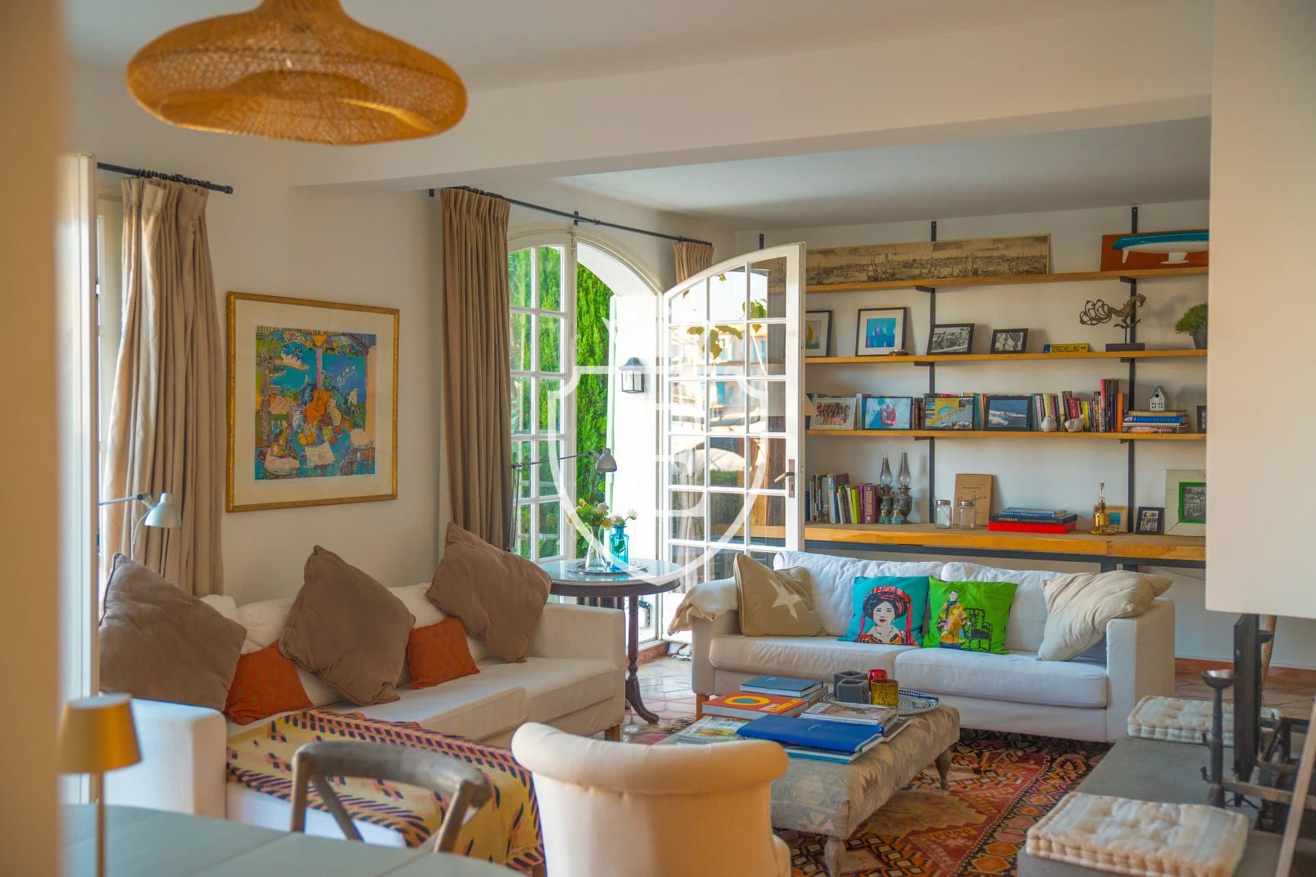 Maison d'exception à Port-Grimaud : Un cadre unique et une expérience exceptionnelle vous attendent. — photo 4