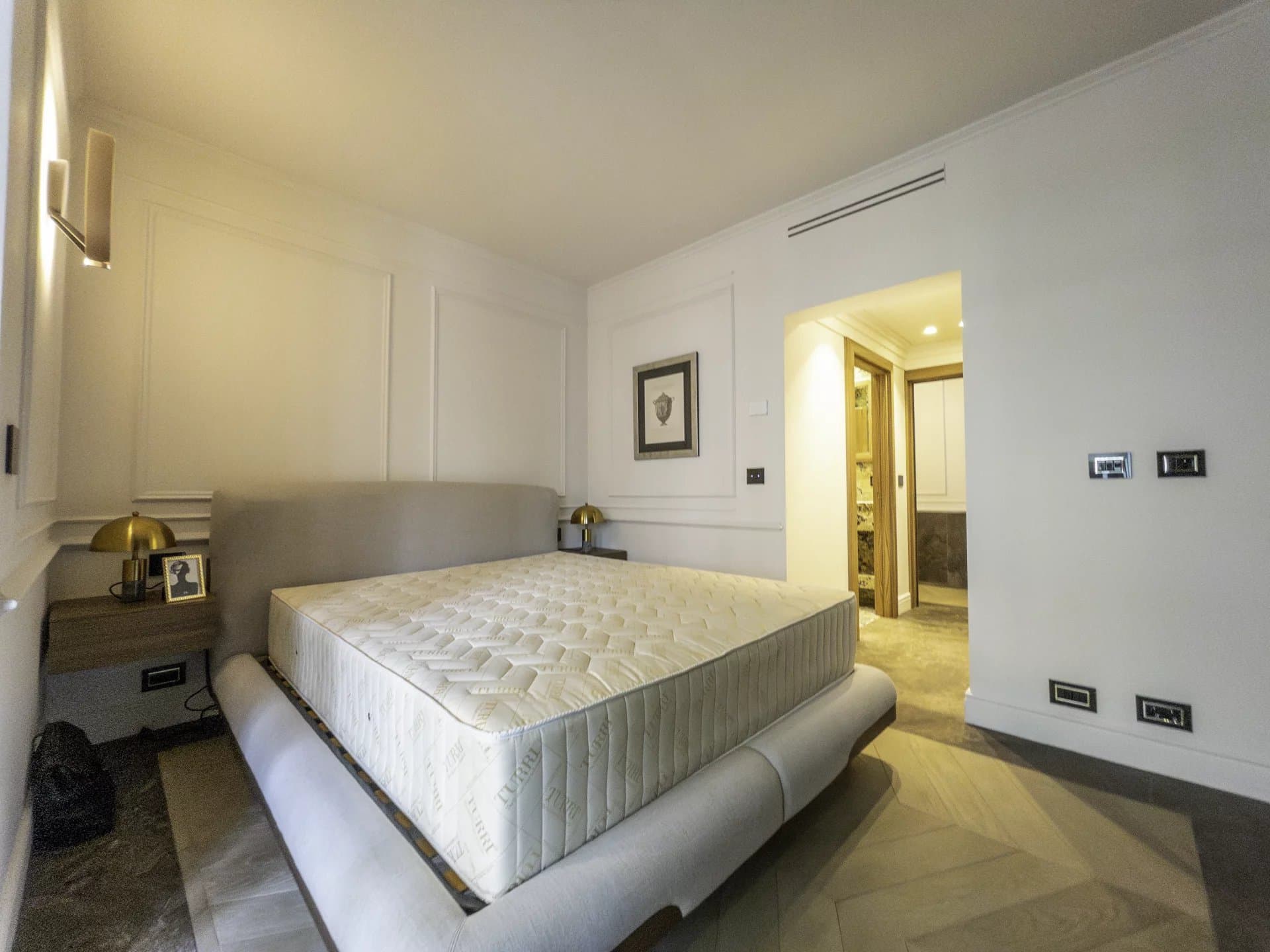 STUNNING NEW HOME IN LE MONTAIGNE — photo 15