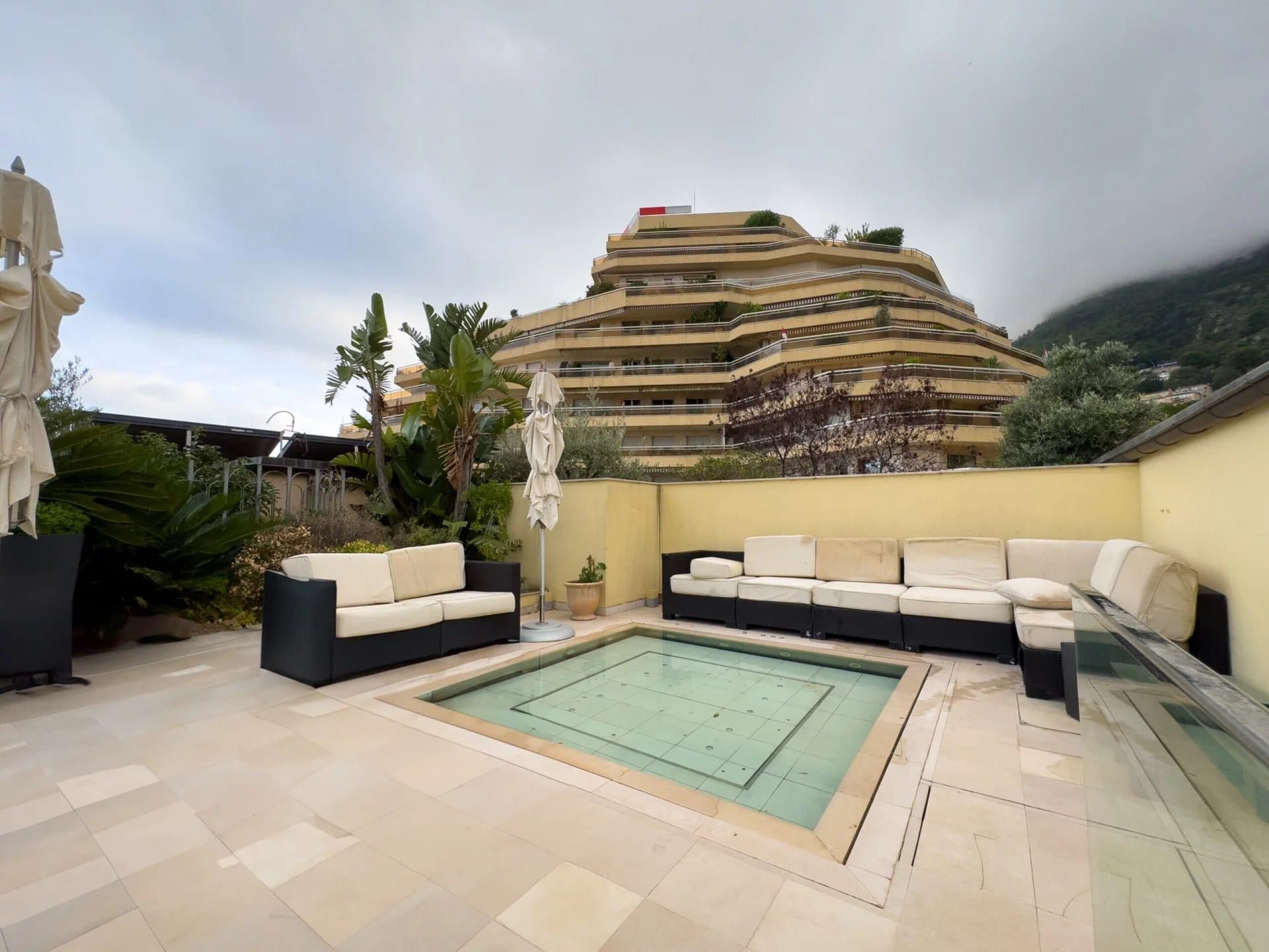 JARDIN EXOTIQUE PENTHOUSE WITH ROOFTOP — photo 4