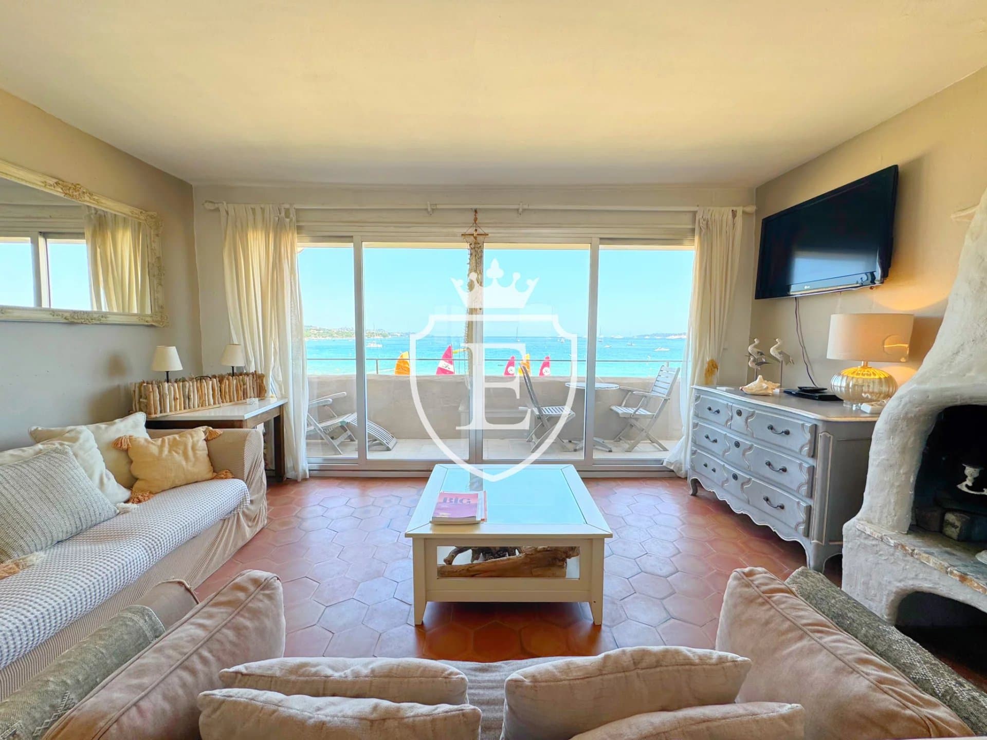 Port-Grimaud: Bel Appartement avec Vue Mer Panoramique et proche des plages — photo 2