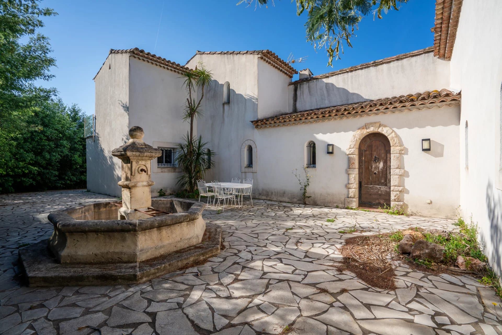 Grimaud – Élégante propriété avec terrain constructible à proximité de la mer — photo 16
