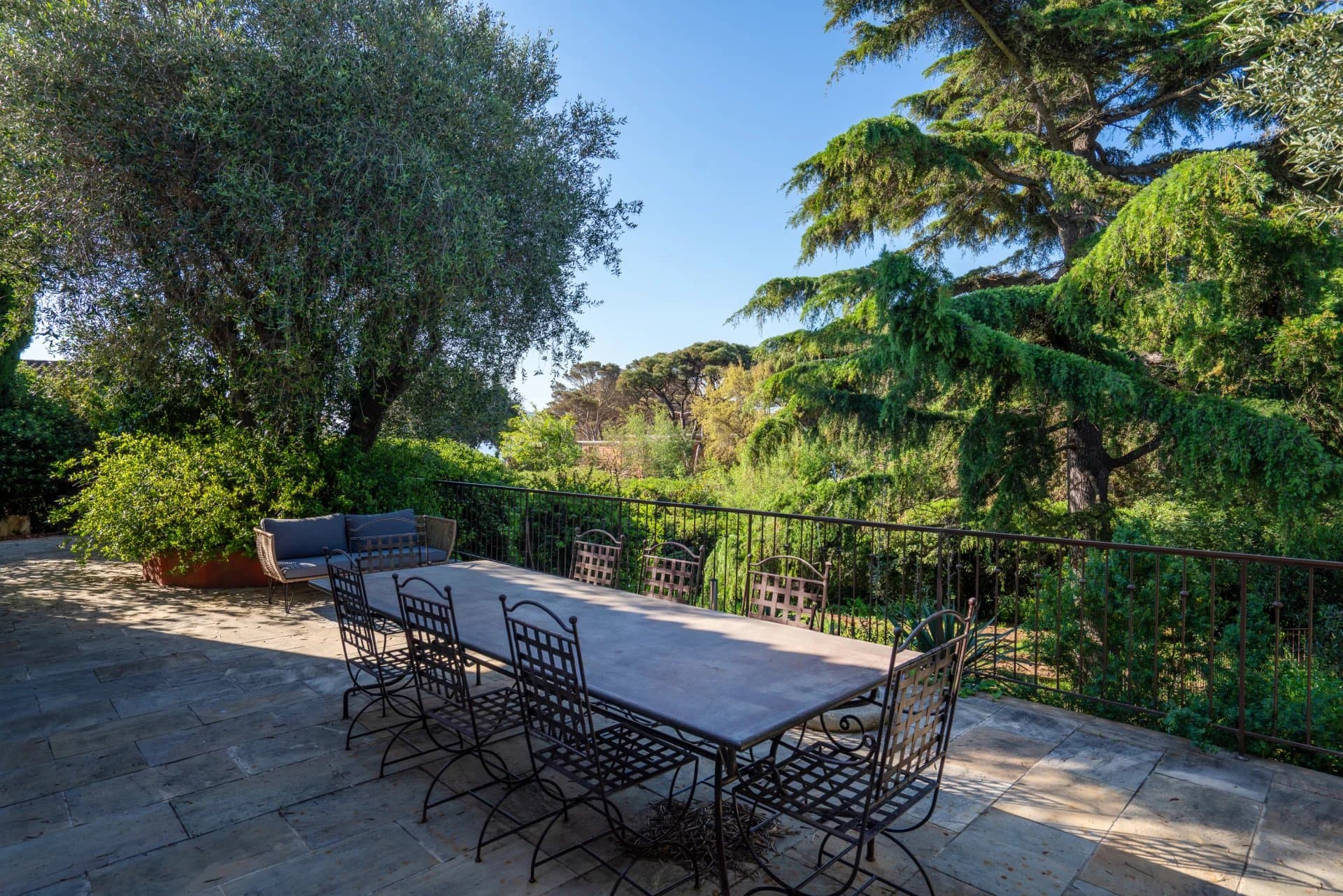 Grimaud – Élégante propriété avec terrain constructible à proximité de la mer — photo 14