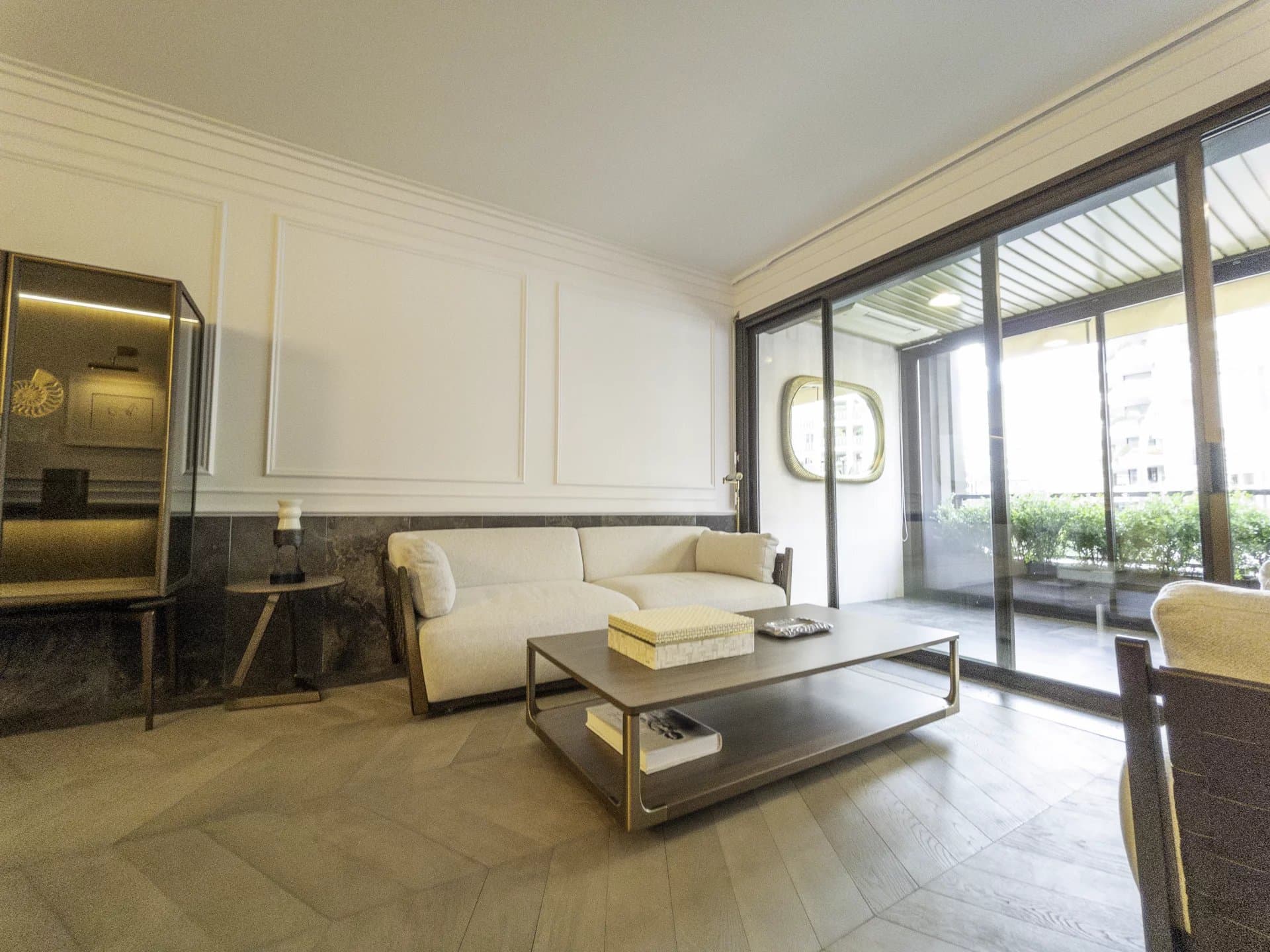 STUNNING NEW HOME IN LE MONTAIGNE — photo 8