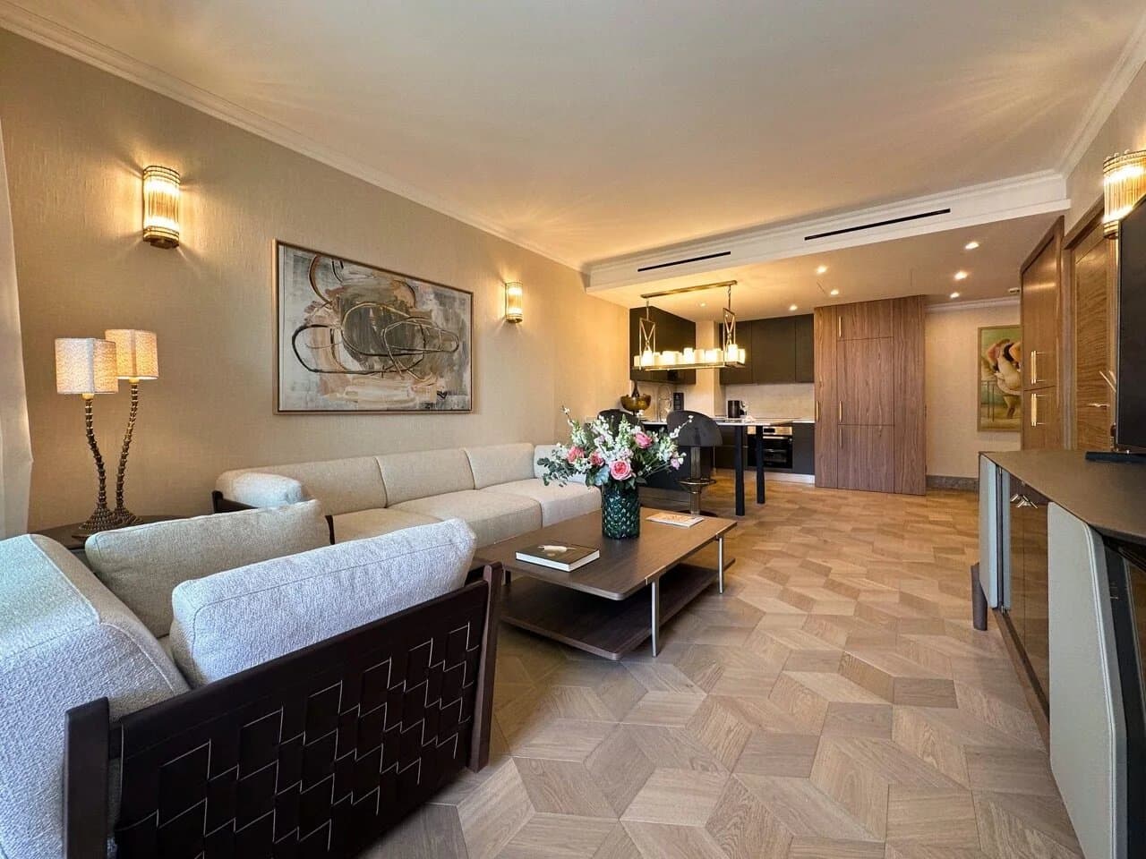 RENOVATED HIGH FLOOR APARTMENT IN FONTVIEILLE — photo 6