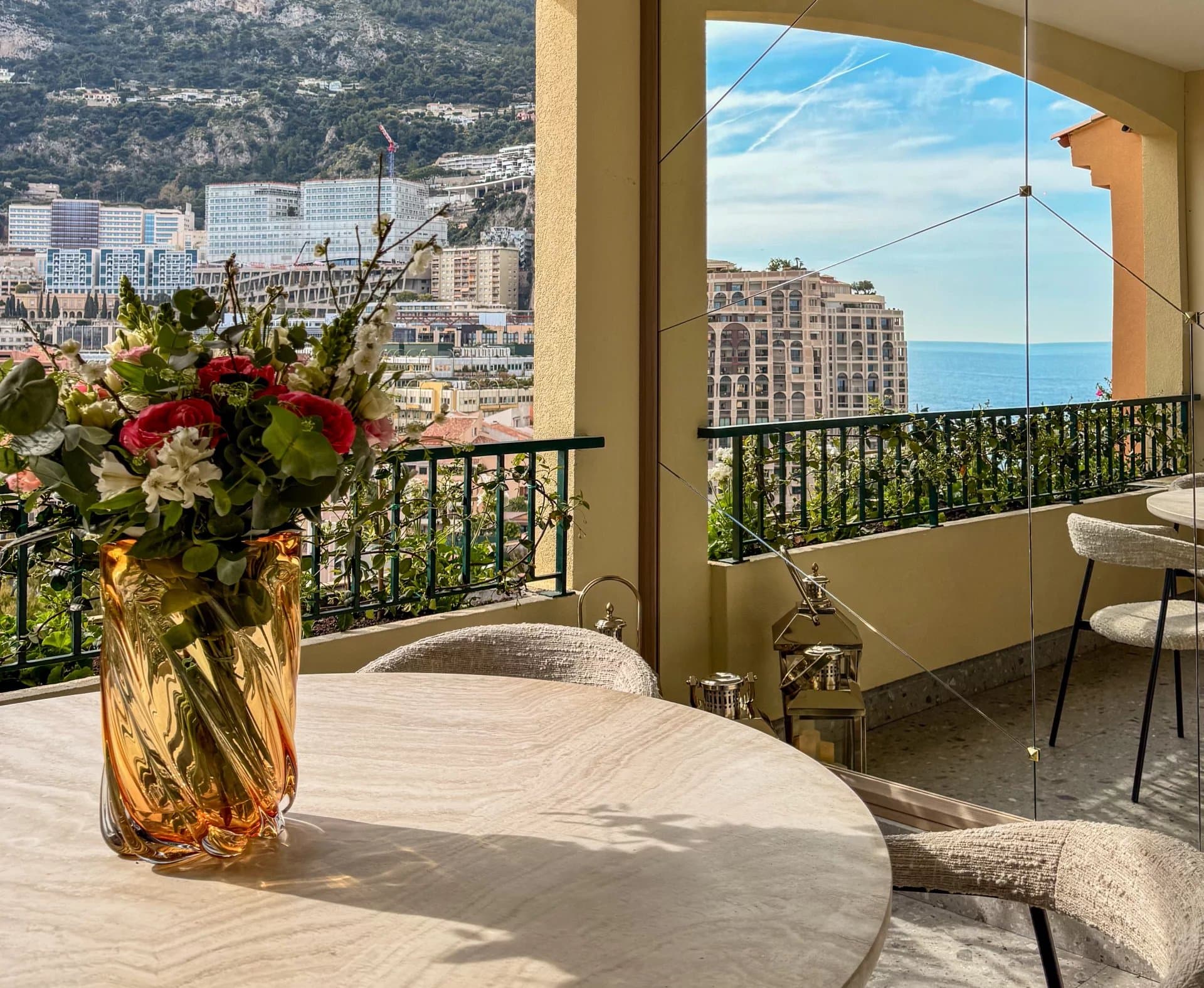 RENOVATED HIGH FLOOR APARTMENT IN FONTVIEILLE — photo 4